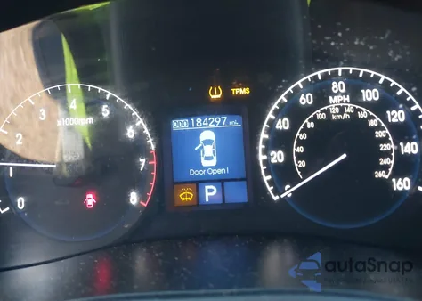 2010 Hyundai Genesis 4.6L from USA, damaged, VIN KMHGC4DF5AU093275